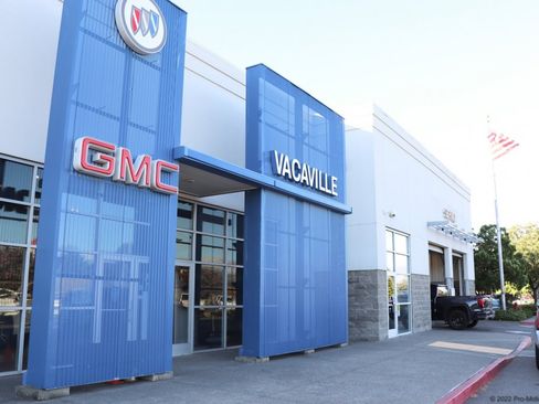 Used 2023 GMC Yukon Denali image 40