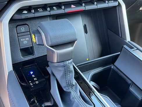 New 2026 Toyota Tundra Platinum AWD/4WD image 13