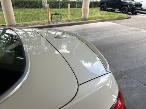 Used 2015 Mercedes-Benz E 550 Cabriolet image 25