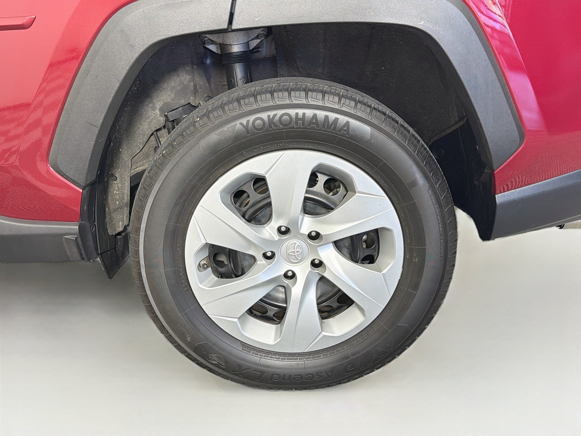 Used 2023 Toyota RAV4 LE AWD/4WD image 11