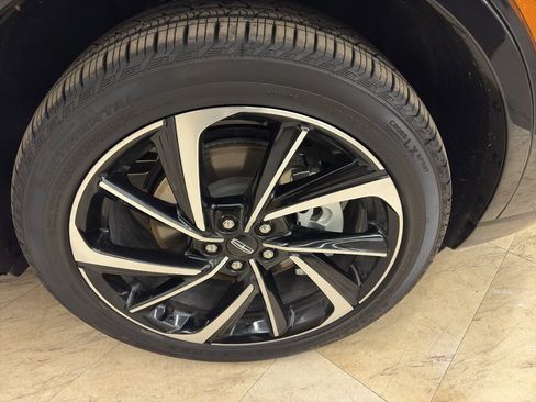 Used 2025 Lincoln Corsair Grand Touring w/ Equipment Group 302A image 9