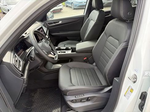 New 2026 Volkswagen Atlas Cross Sport SEL AWD/4WD image 12