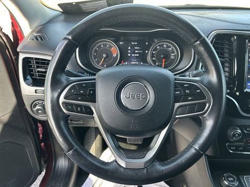 Used 2019 Jeep Cherokee Limited image 27