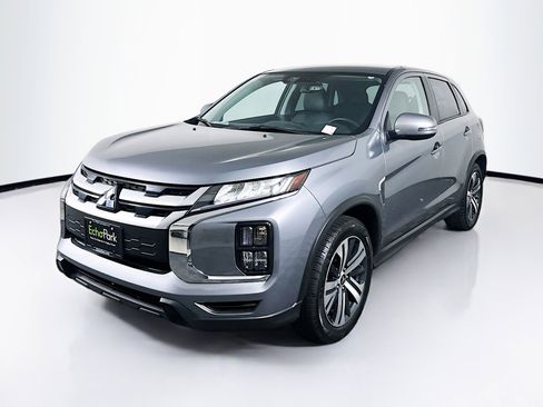 Used 2024 Mitsubishi Outlander Sport SE image 3