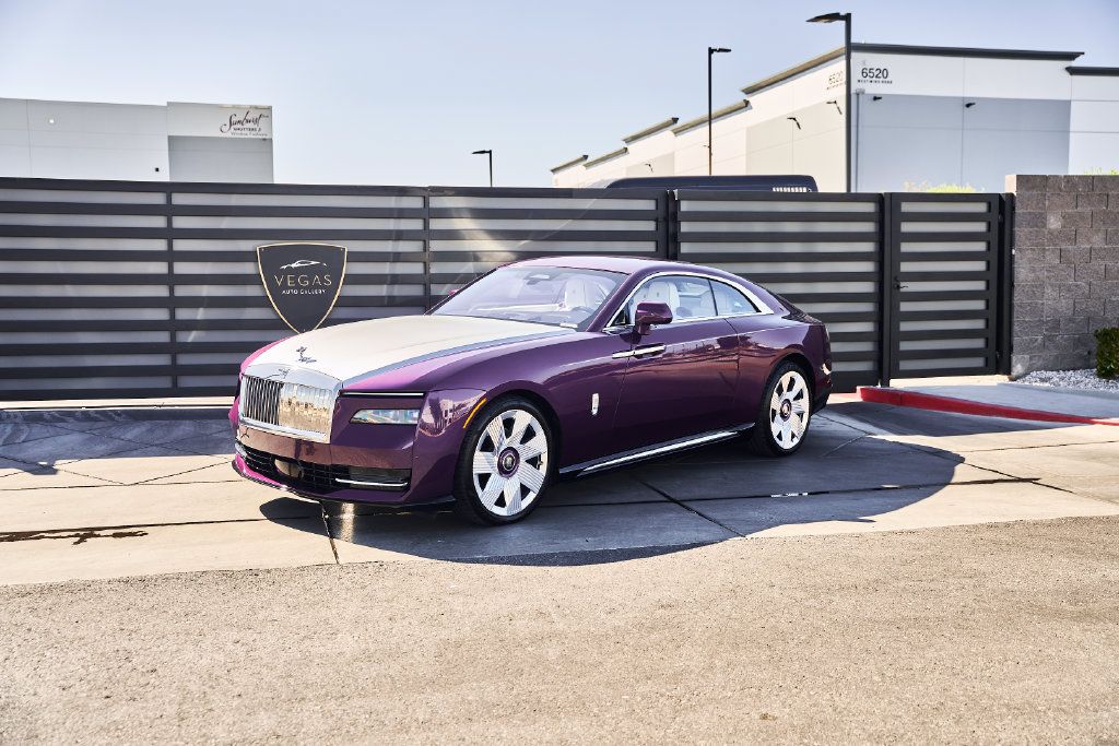 Used 2024 Rolls-Royce Spectre w/ Spectre Launch Package AWD/4WD image 5