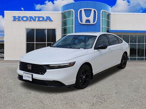New 2025 Honda Accord SE image 7