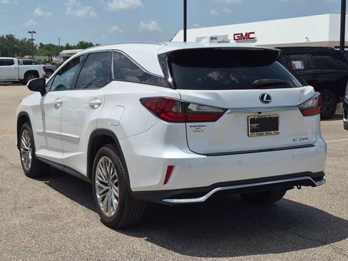 Used 2021 Lexus RX 350L Luxury w/ Cold Weather Package AWD/4WD image 3