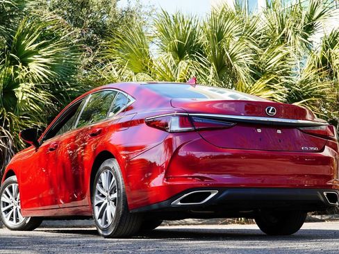 Used 2021 Lexus ES 350 w/ Premium Package image 4