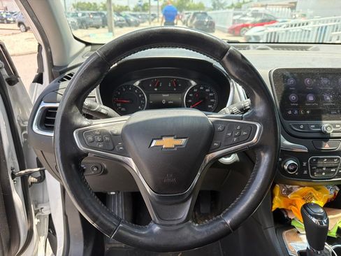 Used 2020 Chevrolet Equinox Premier FWD image 16