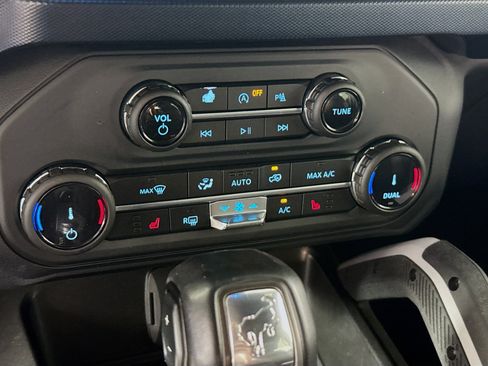 Used 2022 Ford Bronco Outer Banks AWD/4WD image 19