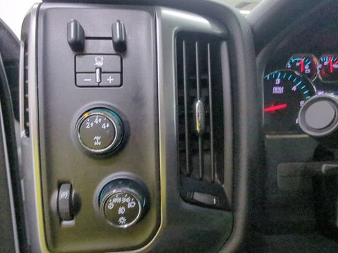 Used 2016 Chevrolet Silverado 2500 LT w/ LT Convenience Package AWD/4WD image 11
