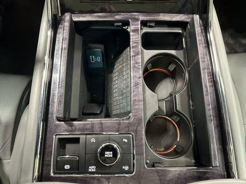 Used 2020 Lincoln Navigator L Reserve w/ Luxury Package image 22