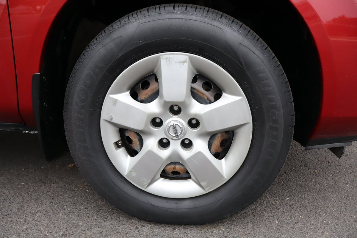 Used 2015 Nissan Rogue S AWD/4WD image 41