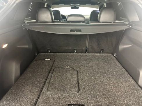 Used 2020 Volkswagen Atlas Cross Sport SE w/ Panoramic Sunroof Package FWD image 35