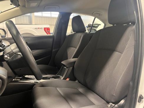 Used 2023 Toyota Corolla LE image 22