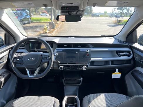 New 2027 Chevrolet Bolt LT w/ Comfort Package image 14