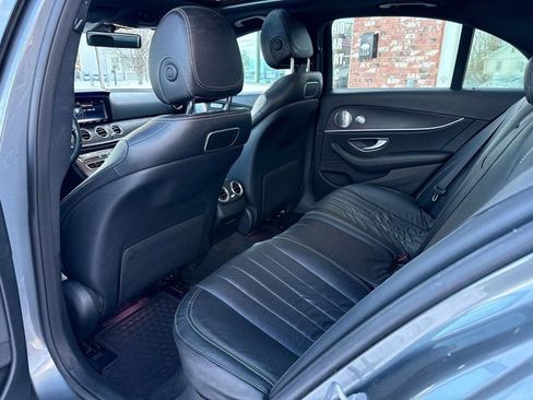 Used 2019 Mercedes-Benz E 300 4MATIC image 14