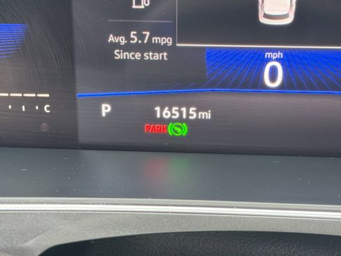 Used 2023 Volkswagen Tiguan SE image 38