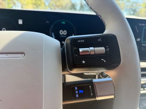 Used 2024 Hyundai Santa Fe Calligraphy image 23