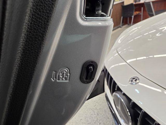 Used 2025 Toyota RAV4 XLE AWD/4WD image 33