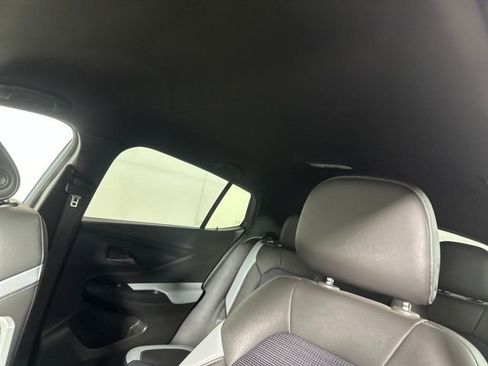 Used 2024 Buick Envista Preferred w/ Convenience I Package image 12