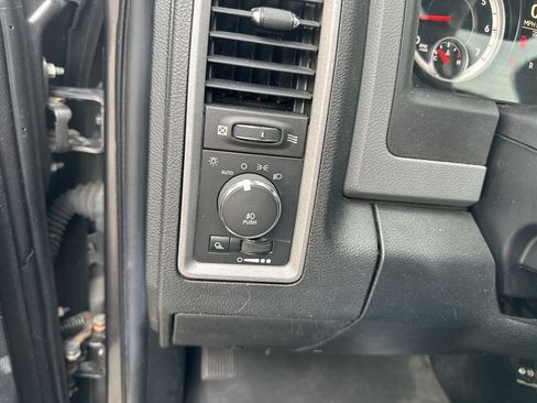 Used 2014 RAM 1500 Express image 13