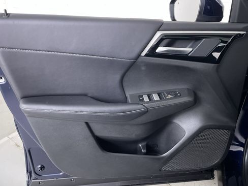 Used 2024 Mitsubishi Outlander SE Black Edition image 10