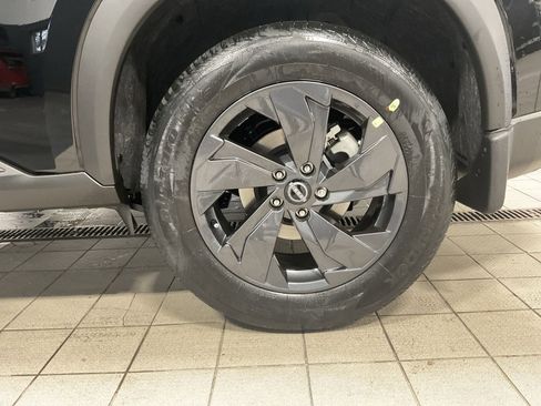 New 2026 Nissan Rogue SV w/ Cold Weather Package AWD/4WD image 13