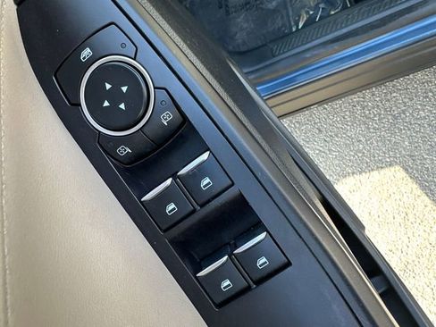 Used 2020 Ford Explorer XLT w/ Equipment Group 202A image 22