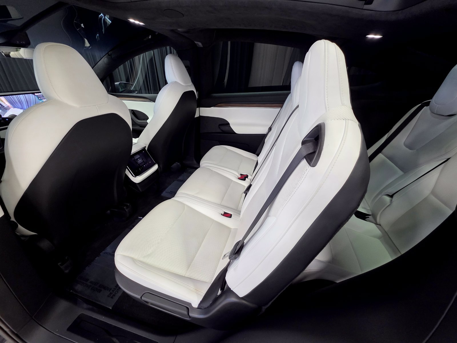 Used 2023 Tesla Model X AWD/4WD image 29