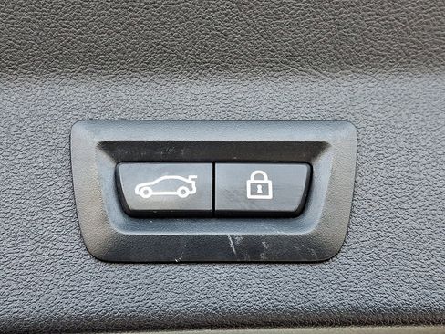 Used 2021 BMW X3 xDrive30i w/ Premium Package image 34