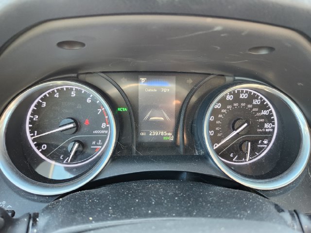 Used 2018 Toyota Camry LE w/ Convenience Package FWD image 14