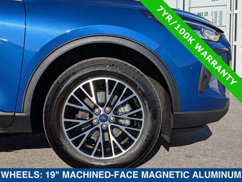 Certified 2023 Ford Escape SE image 11