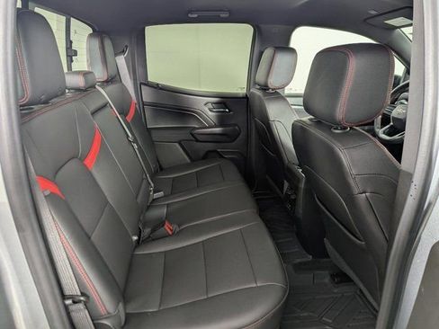 Used 2023 Chevrolet Colorado Z71 w/ Z71 Convenience Package 2 image 26