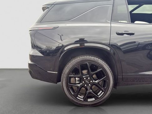 Used 2026 Chevrolet Traverse RS image 23