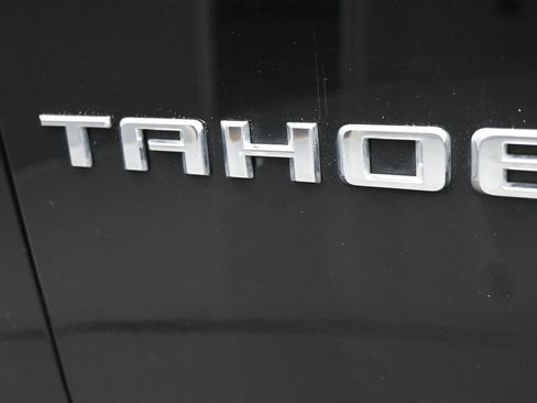 Used 2024 Chevrolet Tahoe Premier AWD/4WD image 31