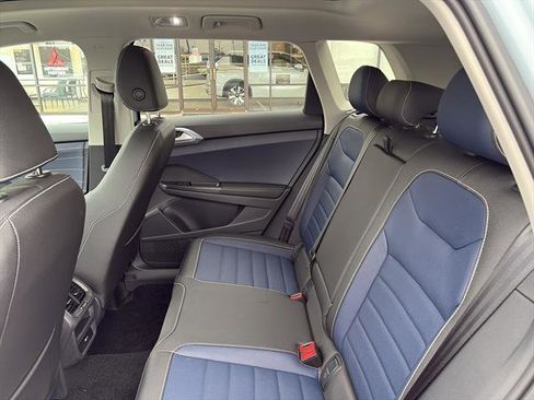 New 2025 Volkswagen Taos SEL image 12