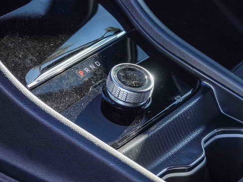 New 2025 Jeep Grand Cherokee Laredo image 18