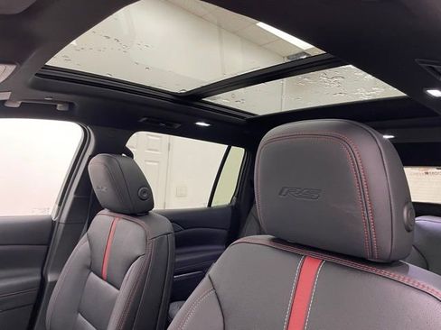 New 2026 Chevrolet Traverse RS w/ LPO, Floor Liner Package image 7