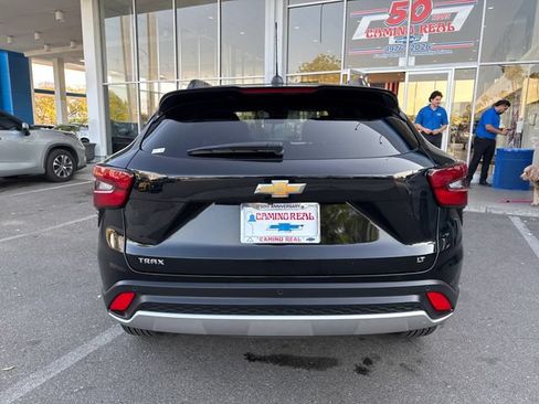 Certified 2025 Chevrolet Trax LT w/ Driver Confidence Package FWD image 4