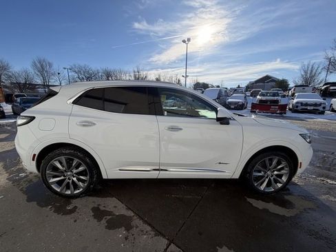 Used 2022 Buick Envision Avenir w/ Technology Package II image 8