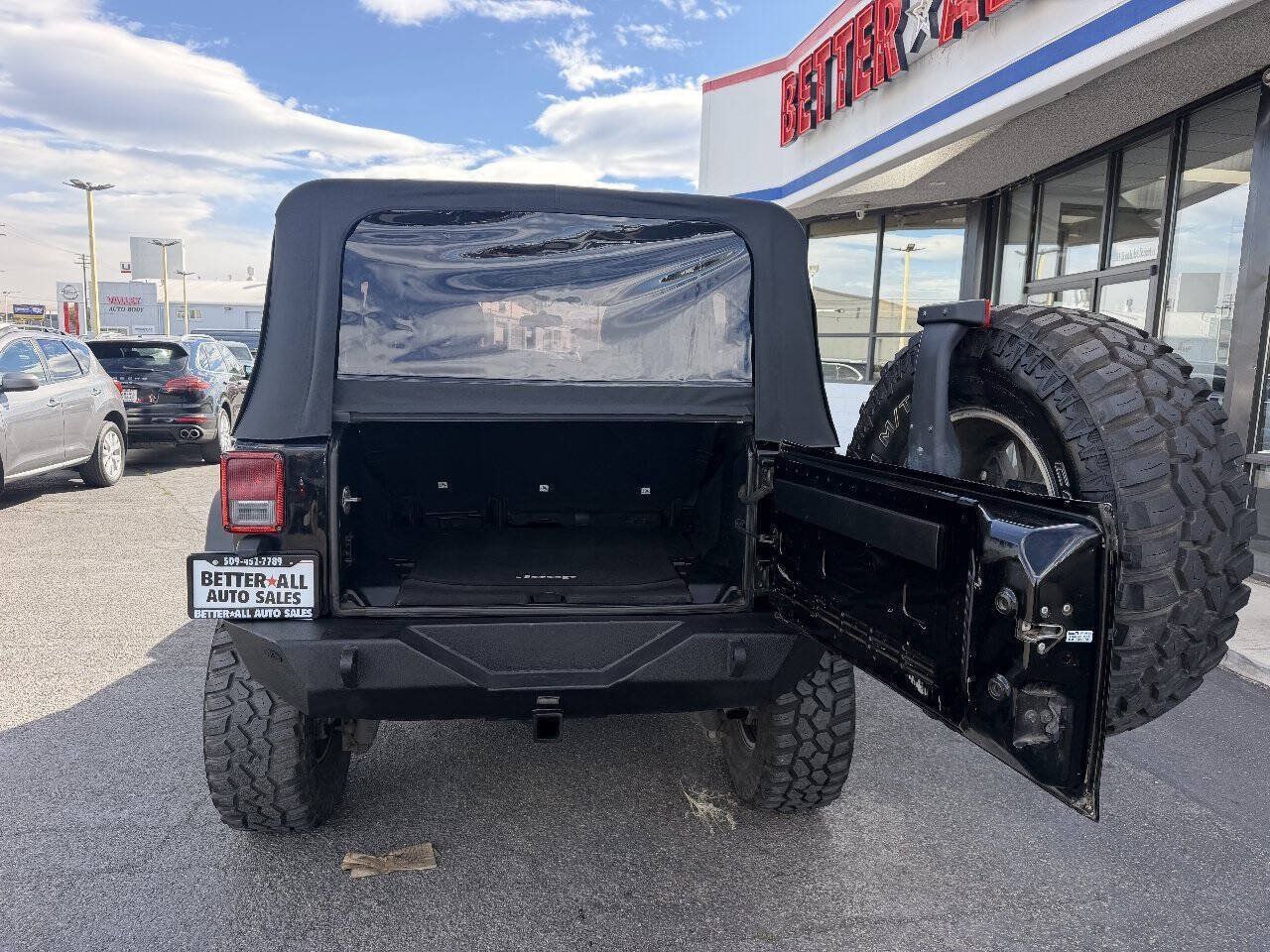 Used 2012 Jeep Wrangler Unlimited Sport w/ Trailer Tow Group AWD/4WD image 10