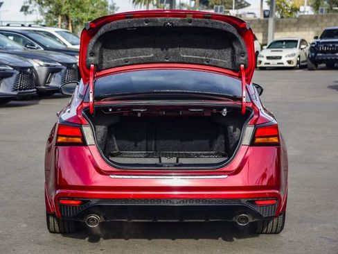 Used 2023 Nissan Altima 2.5 SR w/ SR Premium Package image 31