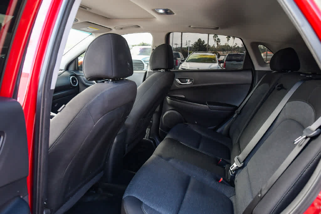 Used 2022 Hyundai Kona SEL w/ Convenience Package FWD image 18