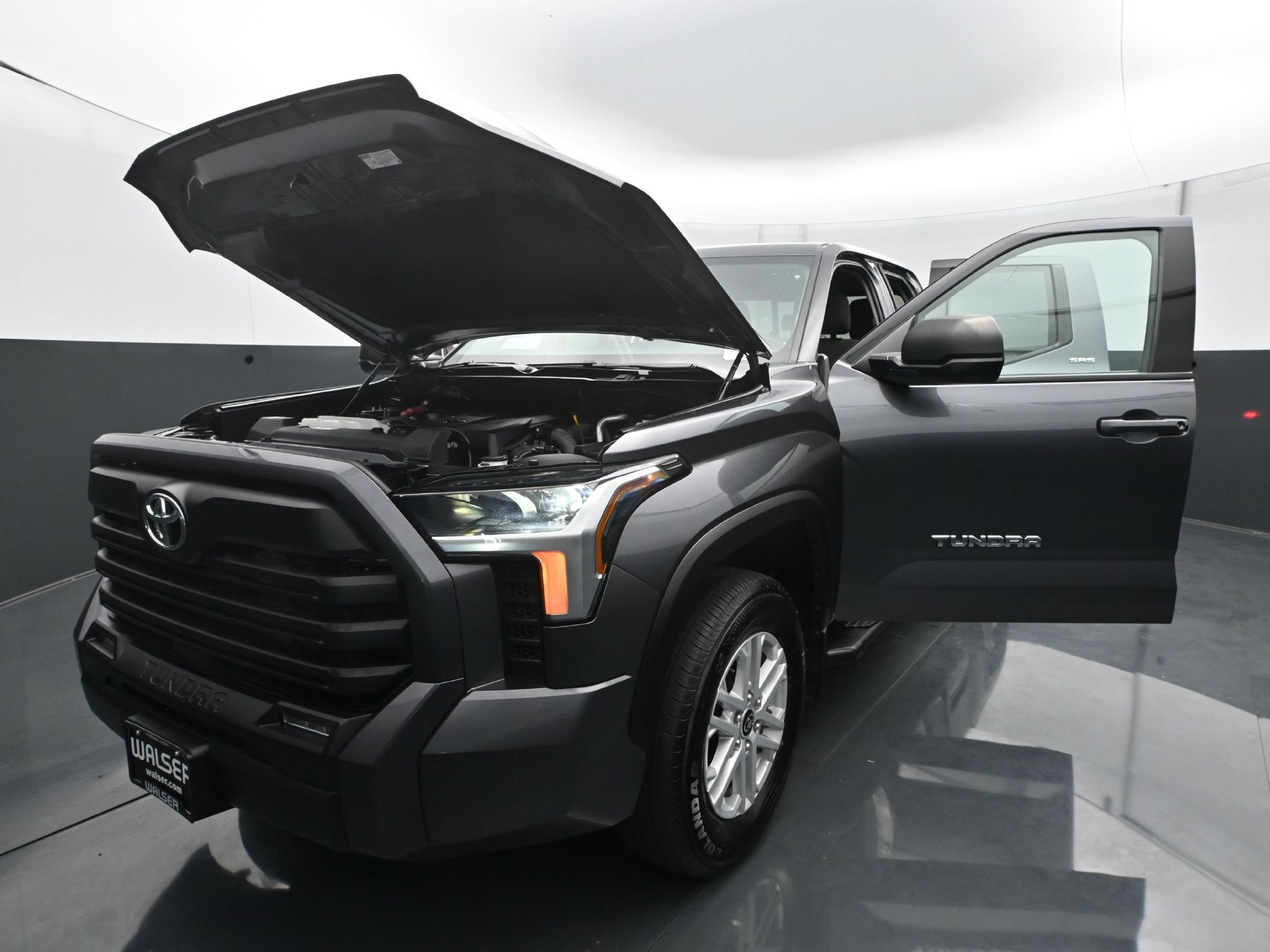 Used 2023 Toyota Tundra SR5 AWD/4WD image 26