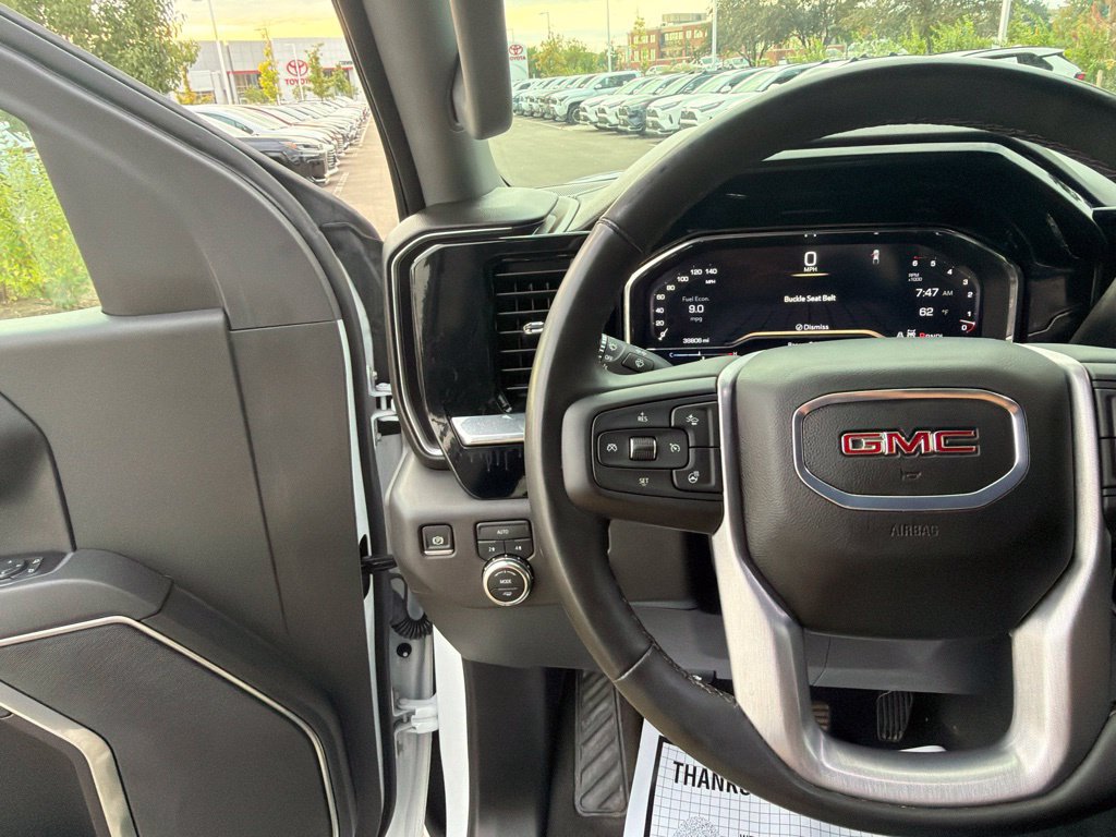 Used 2025 GMC Sierra 1500 SLT AWD/4WD image 25