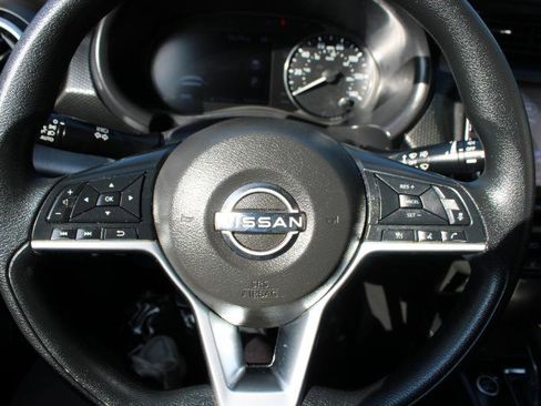 Used 2022 Nissan Kicks SV w/ Exterior Package image 10