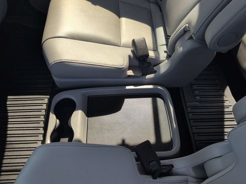 Used 2021 Honda Pilot Touring image 33