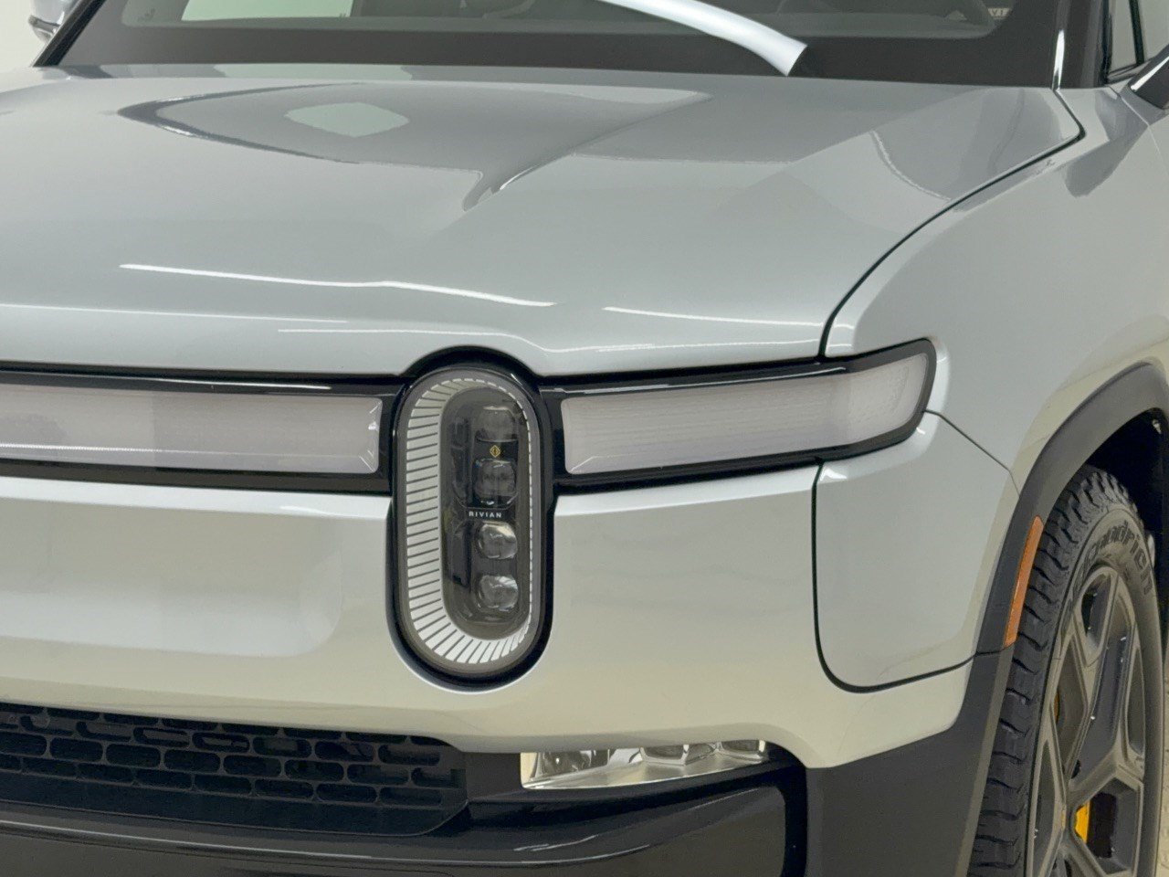 Used 2022 Rivian R1S Launch Edition Quad AWD/4WD image 12