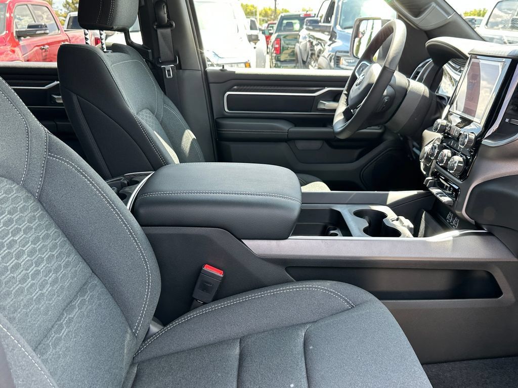 New 2026 RAM 1500 Big Horn w/ Night Edition AWD/4WD image 13